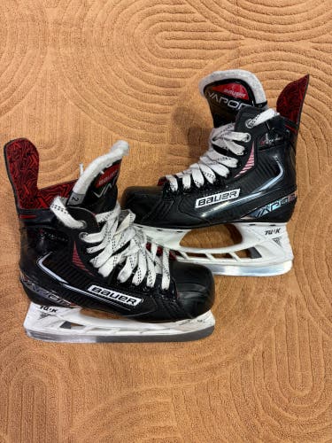 Junior Bauer Vapor X LTX Pro Hockey Skates Regular Width Size 2 (Used)
