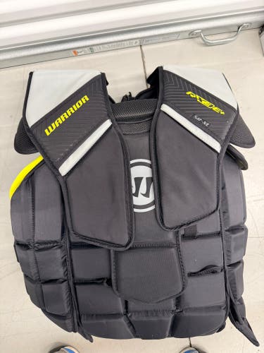 XL Warrior RX3E+ Goalie Chest Protector (New)