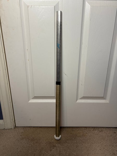 Maverik A1 men’s lacrosse Shaft (Used) Silver