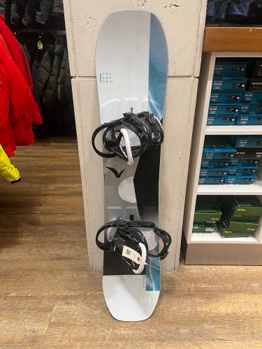 Kid's Burton YEASAYER Snowboard All Mountain With Bindings Soft Flex (Used)
