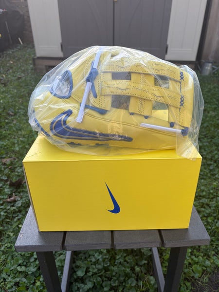 2025 Nike RH Outfield Baseball Glove 12.75" (New)
