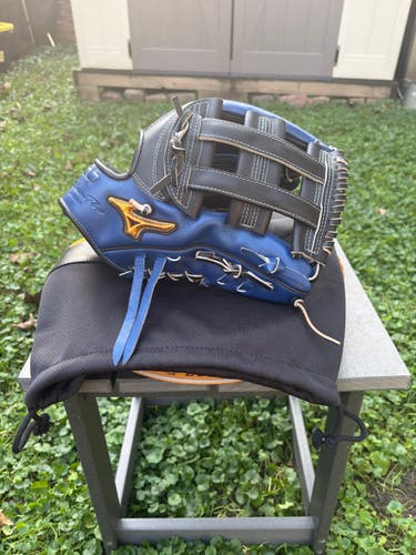 2022 Mizuno RH Infield Pro Baseball Glove 12.5" (Used)