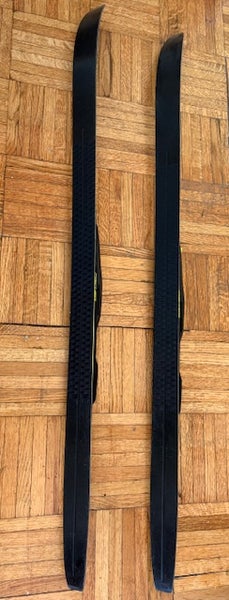 Classic Kid's 2021 Fischer Cross Country Skis With Bindings (Used)