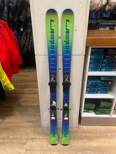 Kid's 2022 Elan Jett 140 cm All Mountain Skis With Bindings (Used)
