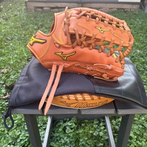 Outfield RH Mizuno Pro Limited Edition Baseball Glove 12.75" (Used)
