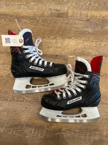 Junior Bauer Vapor X250 Hockey Skates Regular Width Size 2 (Used)