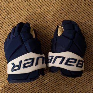 New Bauer Vapor Hyperlite Gloves 13" Max Domi