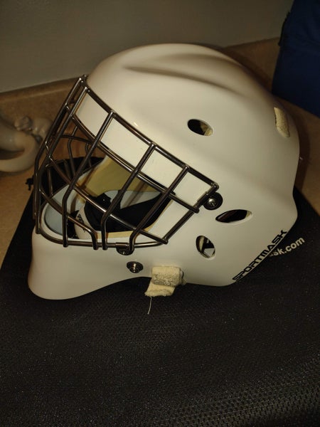 Senior Medium Sportmask X8 Goalie Mask (New)