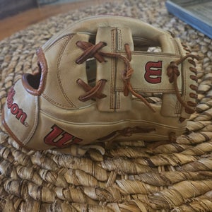 Wilson RH Infield A2000 1787 Baseball Glove 11.75" (Used)