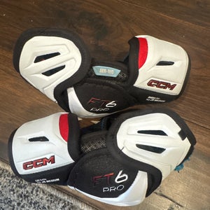 Junior Medium CCM Jetspeed FT6 Pro Elbow Pads (Used)