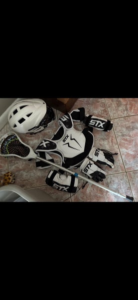 Lacrosse equipment full set - meets nocsae Youth Starter Kit (Used) youth small