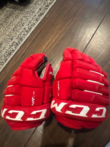 CCM Super Tacks Gloves 10" (Used)
