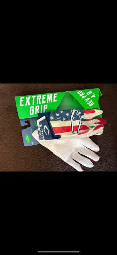 Adult Medium Cutters Gloves (New) football gloves