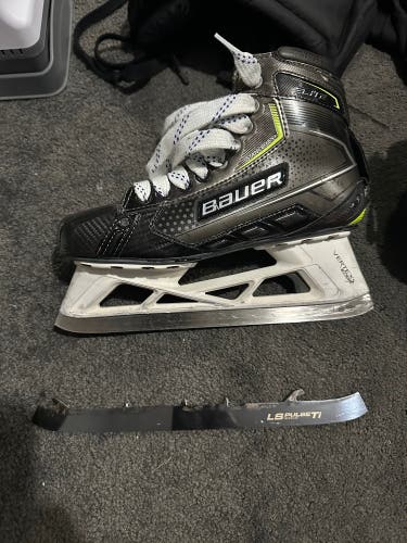 Bauer Elite Hockey Goalie Skates 6.5 (Used)