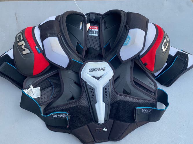Extra Large Senior CCM FT6 Pro Shoulder Pads (Used)