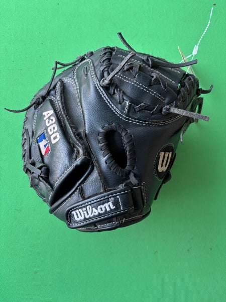 Black Wilson A360 RH Catcher's Baseball Glove 31.5"