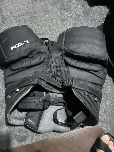 Junior Large 2022 CCM Premier le Hockey Goalie Pants (Used)