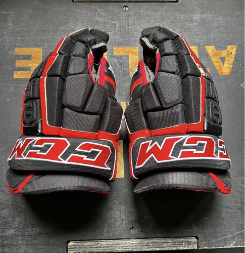 CCM Gloves 14" Pro Stock (Used) Chicago Blackhawks