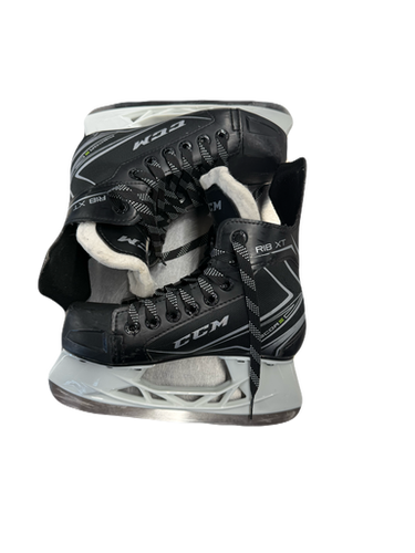 Used CCM RIBCOR Junior Hockey Skate Junior 01 11769-S000029256