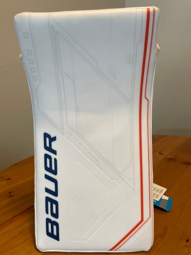 New Pro Stock Bauer Mach Hockey Goalie Blocker Sr (Regular) Edmonton Oilers Wht/Nvy/Org