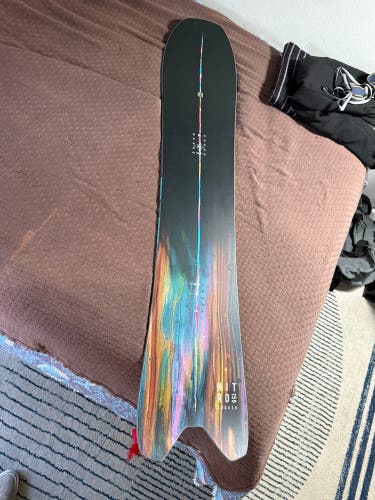 2025 159cm Mens Nitro Squash Snowboard - Directional SwallowTail