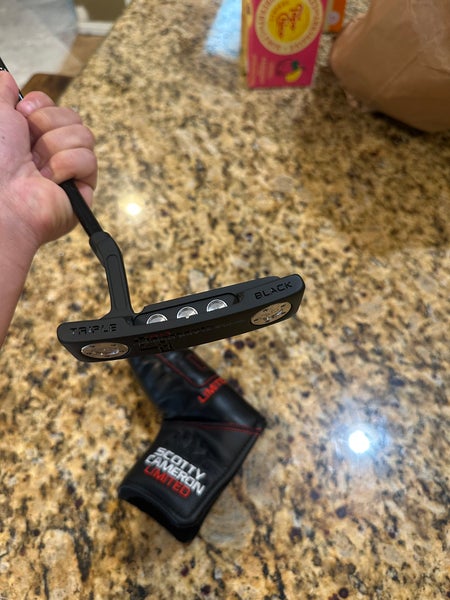 Black Scotty Cameron Blade Right Handed Putter 33" (New)