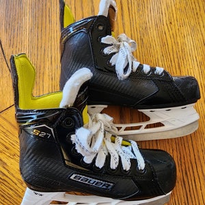 Bauer Supreme S27 Youth 13.5 D Hockey Skates