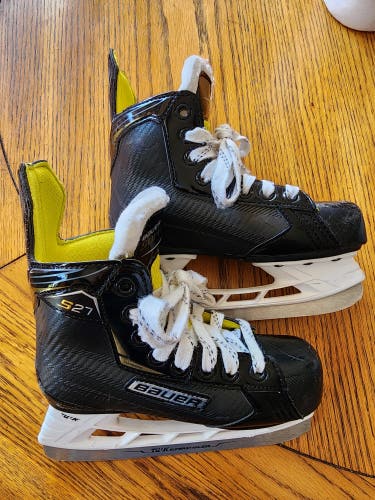 Bauer Supreme S27 Youth 13.5 D Hockey Skates