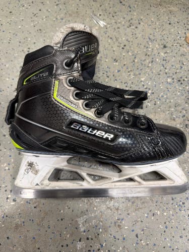 JUNIOR SIZE 3.5 BAUER ELITE ICE HOCKEY GOALIE SKATES