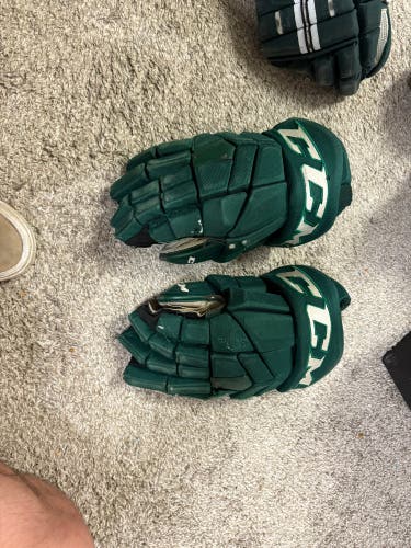 CCM HGPRO Gloves 14" Pro Stock