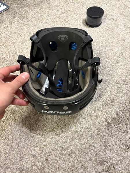 Medium Bauer Re-Akt 75 Helmet (Used)