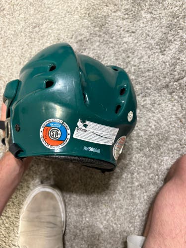 Medium Bauer HH 5000 Helmet (Used)
