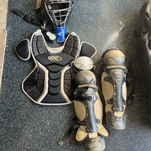Rawlings Catcher's Set (Used)