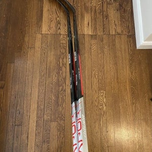 (2-PACK) Bauer Vapor Hyperlite, Flex: 77, Blade: P92 Right, Senior Stick