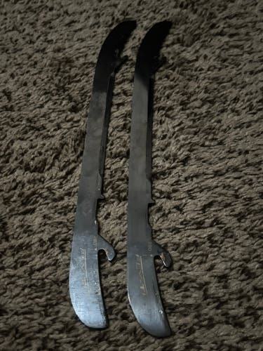 Bauer Fly-Ti Hockey Steel Runners Size 280 Used