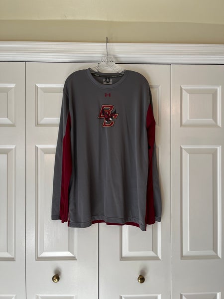 Men's XL Under Armour Boston College Eagles loose fit, HeatGear long sleeve shirt
