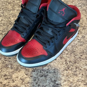 Men's Size M 8.5 (W 9.5) Air Jordan Shoes (Used)