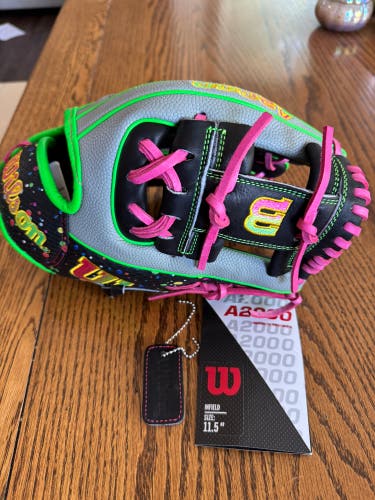 2024 Wilson A2000 RH Infield Baseball Glove 11.5" (New)