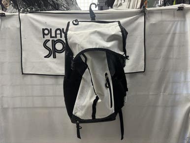 Used Marucci BARRACKS BAT BAG BB/SB Player Backpack White 11490-S000265664