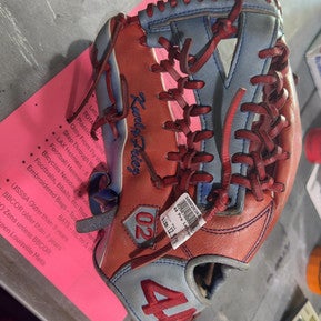 Used 0 BB/SB Glove RH Throw Red 12 1/2" 11605-S000203826