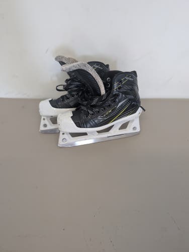 CCM Tacks 4092 Hockey Goalie Skates Regular Width Size 1 (Used)