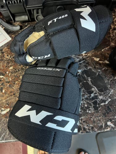 CCM Jetspeed FT455 Gloves 10" Pro Stock (New)