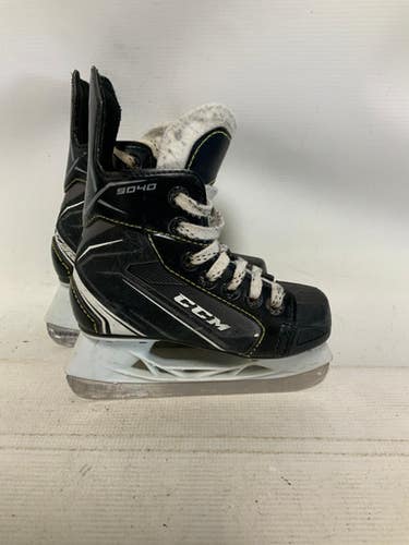 Used CCM TACKS 9040 Youth Hockey Skate Youth 10.0 11823-S000034842