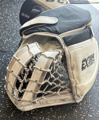 2023 CCM Extreme Flex 5.9 Regular (Used)
