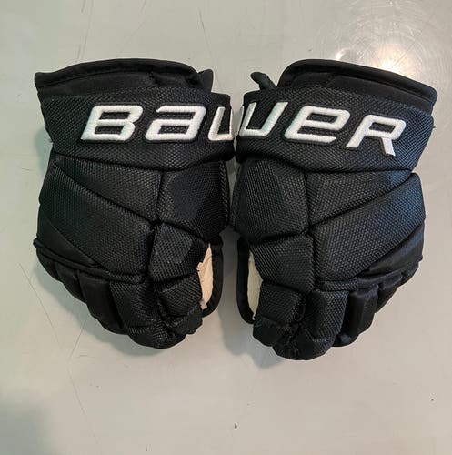 Black Junior Bauer Vapor Pro Team Gloves 10" (Used)