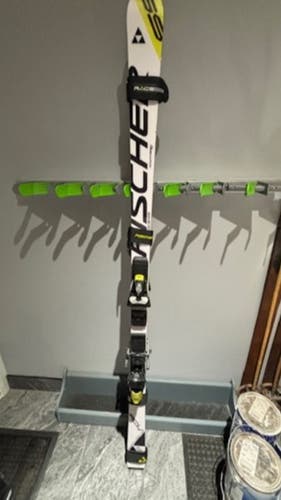 Racing 180 cm Fischer RC4 World Cup GS Skis With Bindings Max Din 16 (Used)