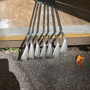 Men's TaylorMade Right Handed Iron Set Regular Flex (Used)