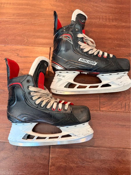 Bauer Vapor X600 Hockey Skates 8 (Used)