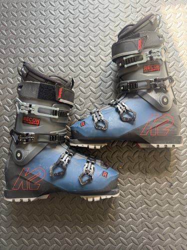 Mondo 28 & 28.5 Men's K2 Recon All Mountain Ski Boots Medium Flex (Used)