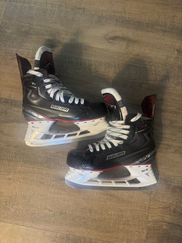 Bauer Vapor X2.7 Hockey Skates Regular Width 6.5 (Used)